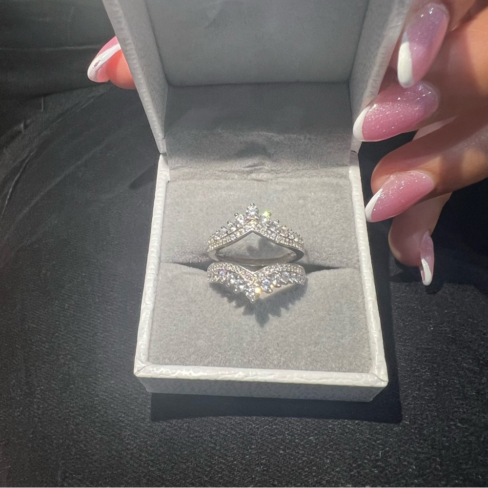 New Cubic Zirconia Double Crown Ring 💍 Size 5 Diamond Crowns - Picture 3 of 6